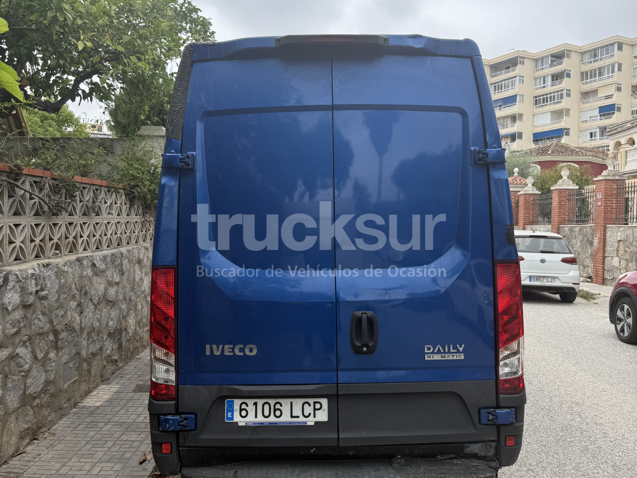 IVECO DAILY 35S16 - Dobozos kisteherautó: 3 kép. IVECO DAILY 35S16 - Dobozos kisteherautó: 3 kép.