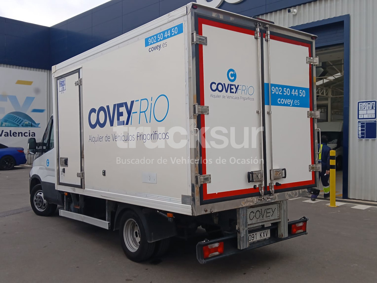 IVECO DAILY 50C15 FRC-X - Dobozos felépítményű teherautó: 3 kép. IVECO DAILY 50C15 FRC-X - Dobozos felépítményű teherautó: 3 kép.