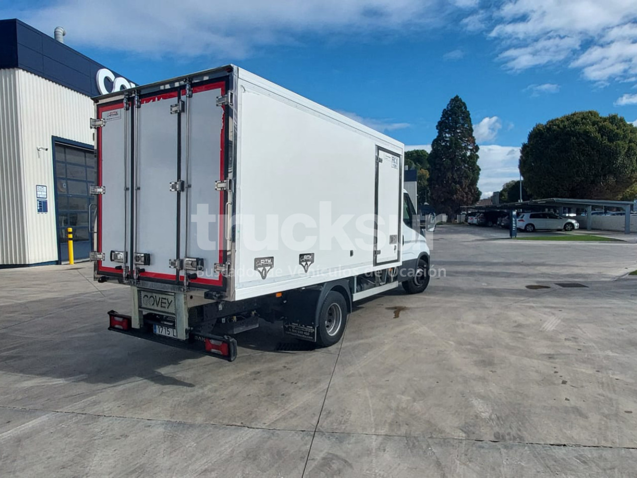 IVECO DAILY 70C14 FRC-X - Dobozos felépítményű teherautó: 4 kép. IVECO DAILY 70C14 FRC-X - Dobozos felépítményű teherautó: 4 kép.