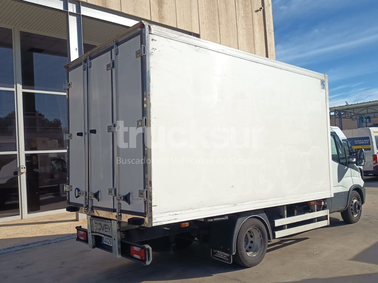 IVECO DAILY 70C15 - Dobozos felépítményű teherautó: 5 kép. IVECO DAILY 70C15 - Dobozos felépítményű teherautó: 5 kép.