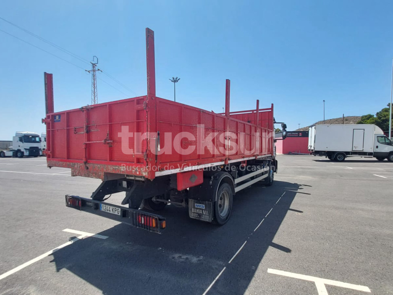 IVECO EUROCARGO 250.123 - Billenőplatós teherautó: 3 kép. IVECO EUROCARGO 250.123 - Billenőplatós teherautó: 3 kép.