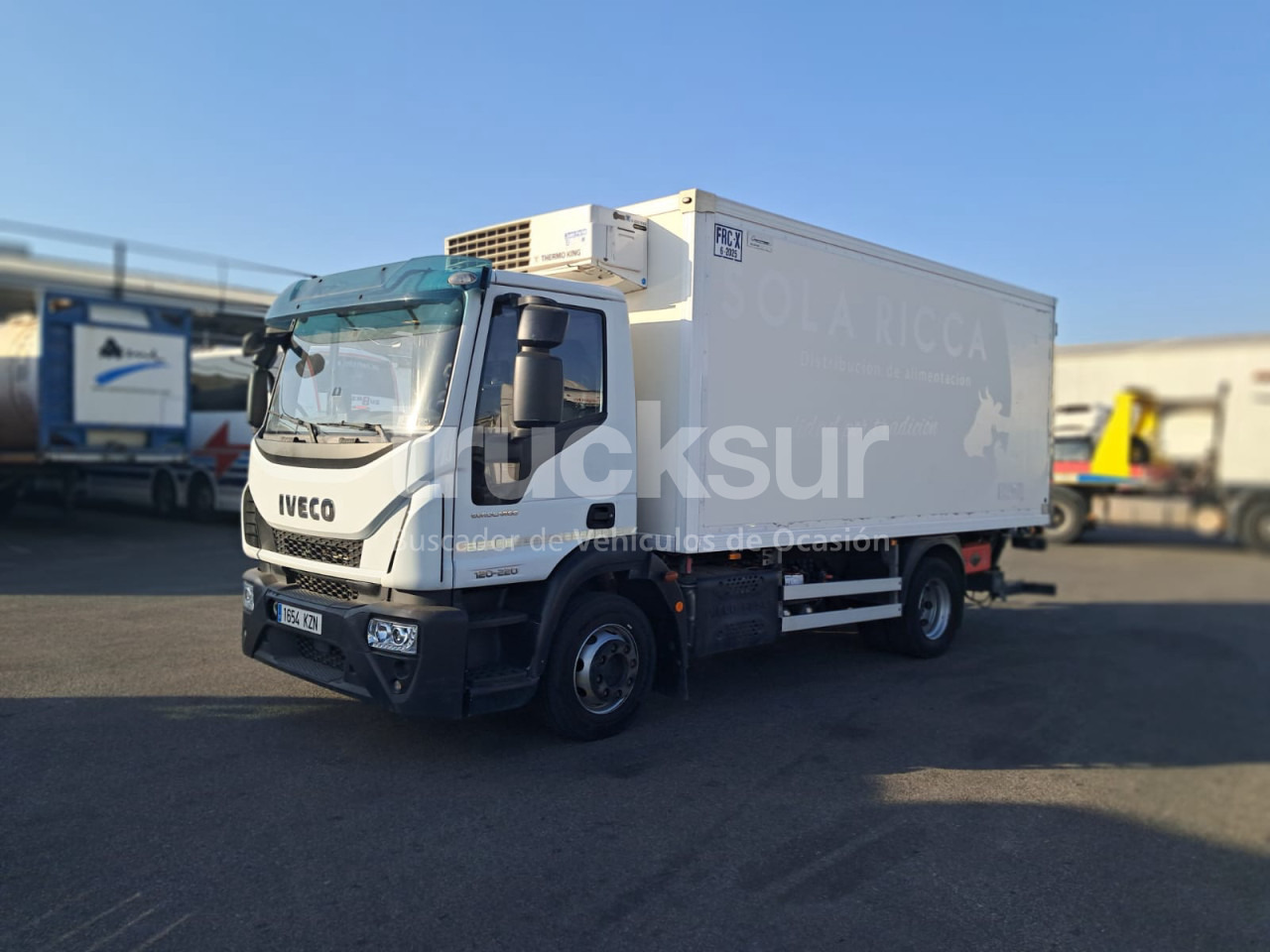 IVECO ML10E22 FRC-X - Dobozos felépítményű teherautó: 1 kép. IVECO ML10E22 FRC-X - Dobozos felépítményű teherautó: 1 kép.