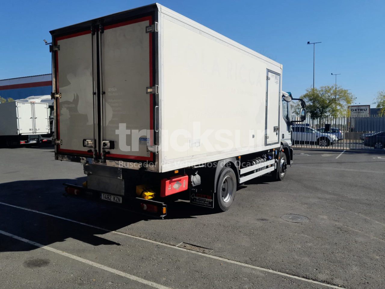 IVECO ML120E22 FRC-X - Dobozos felépítményű teherautó: 4 kép. IVECO ML120E22 FRC-X - Dobozos felépítményű teherautó: 4 kép.