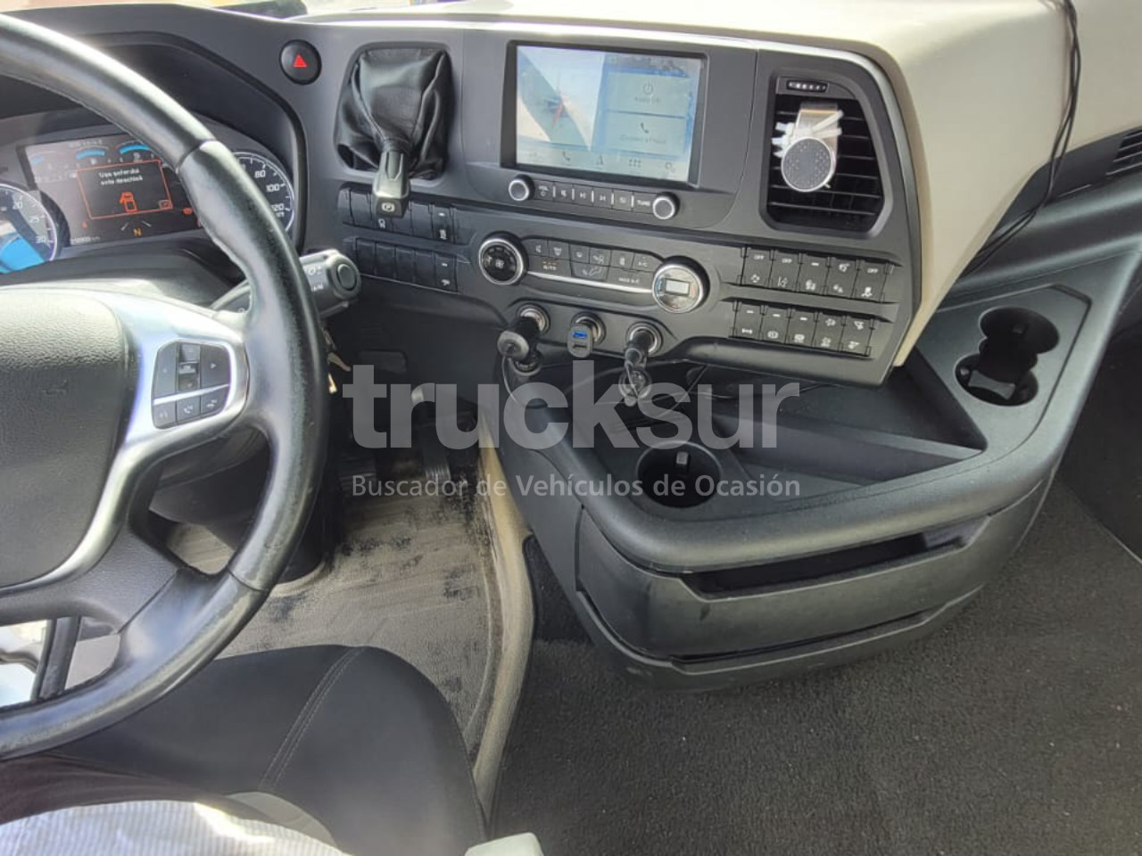 Nyergesvontató FORD F-MAX 500: 7 kép.