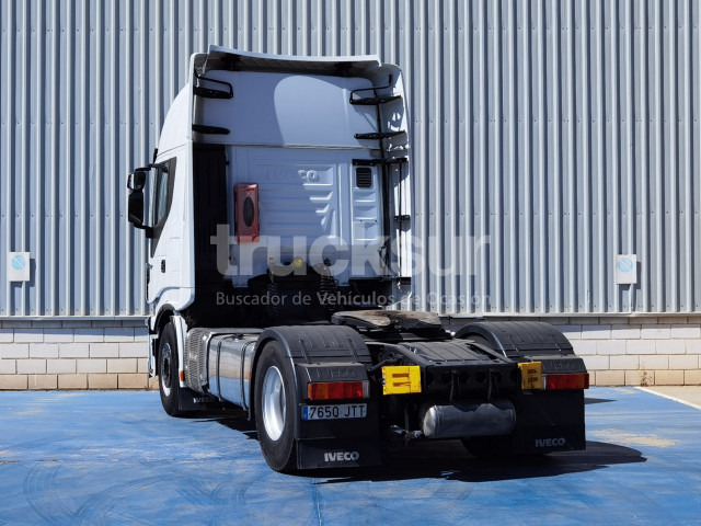 IVECO STRALIS AS440S48T/P ADR - Nyergesvontató: 3 kép. IVECO STRALIS AS440S48T/P ADR - Nyergesvontató: 3 kép.