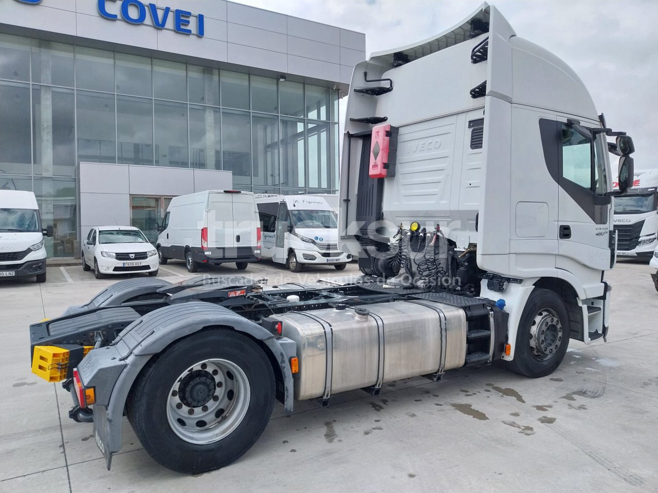IVECO STRALIS AS440S48T/P - Nyergesvontató: 4 kép. IVECO STRALIS AS440S48T/P - Nyergesvontató: 4 kép.