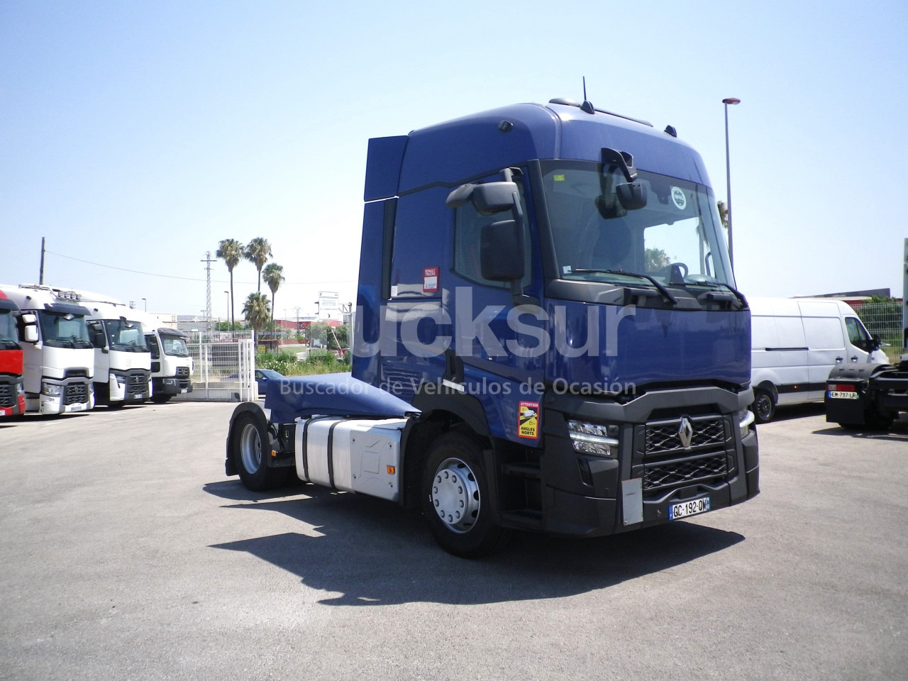 RENAULT T440 SLEEPER CAB - Nyergesvontató: 3 kép. RENAULT T440 SLEEPER CAB - Nyergesvontató: 3 kép.