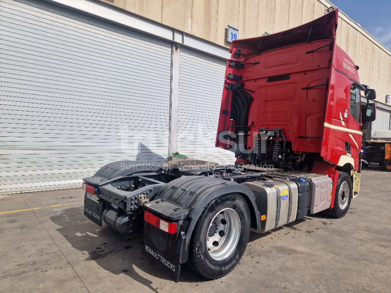 RENAULT T440 - Nyergesvontató: 5 kép. RENAULT T440 - Nyergesvontató: 5 kép.