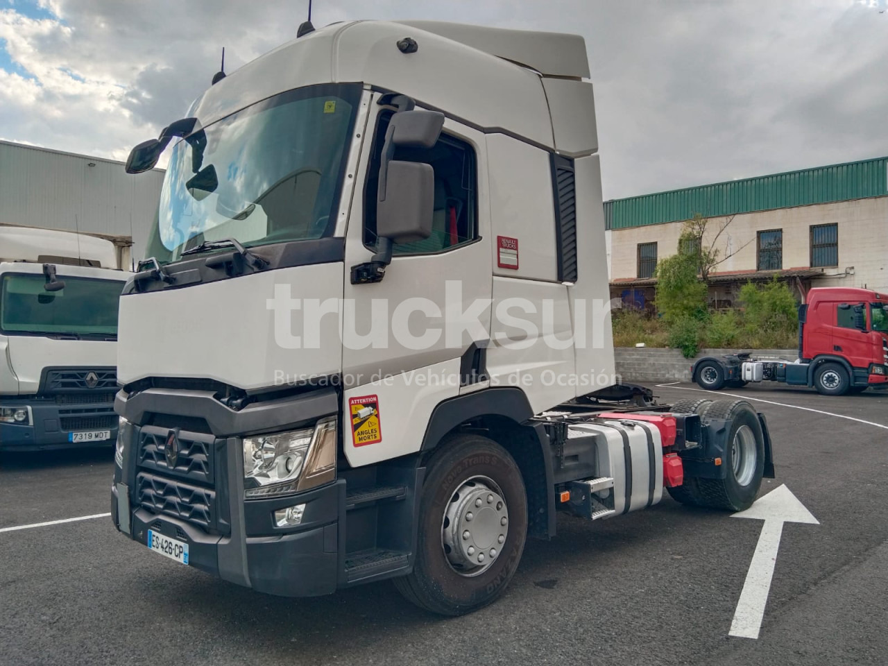 RENAULT T480.18 - Nyergesvontató: 2 kép. RENAULT T480.18 - Nyergesvontató: 2 kép.