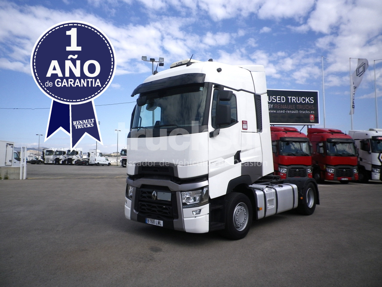 RENAULT T520 HIGH SLEEPER CAB - Nyergesvontató: 1 kép. RENAULT T520 HIGH SLEEPER CAB - Nyergesvontató: 1 kép.