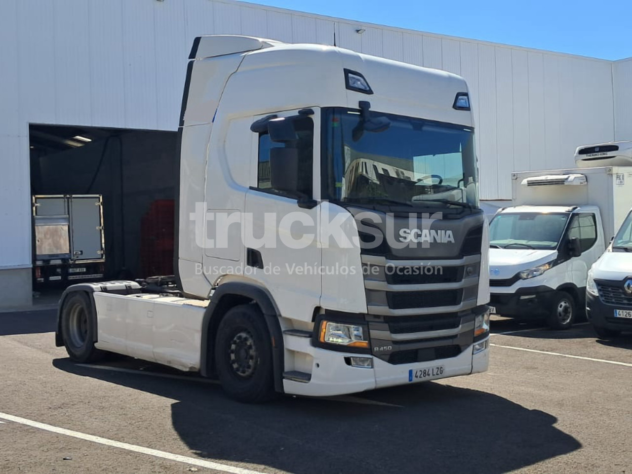 SCANIA R450 - Nyergesvontató: 1 kép. SCANIA R450 - Nyergesvontató: 1 kép.