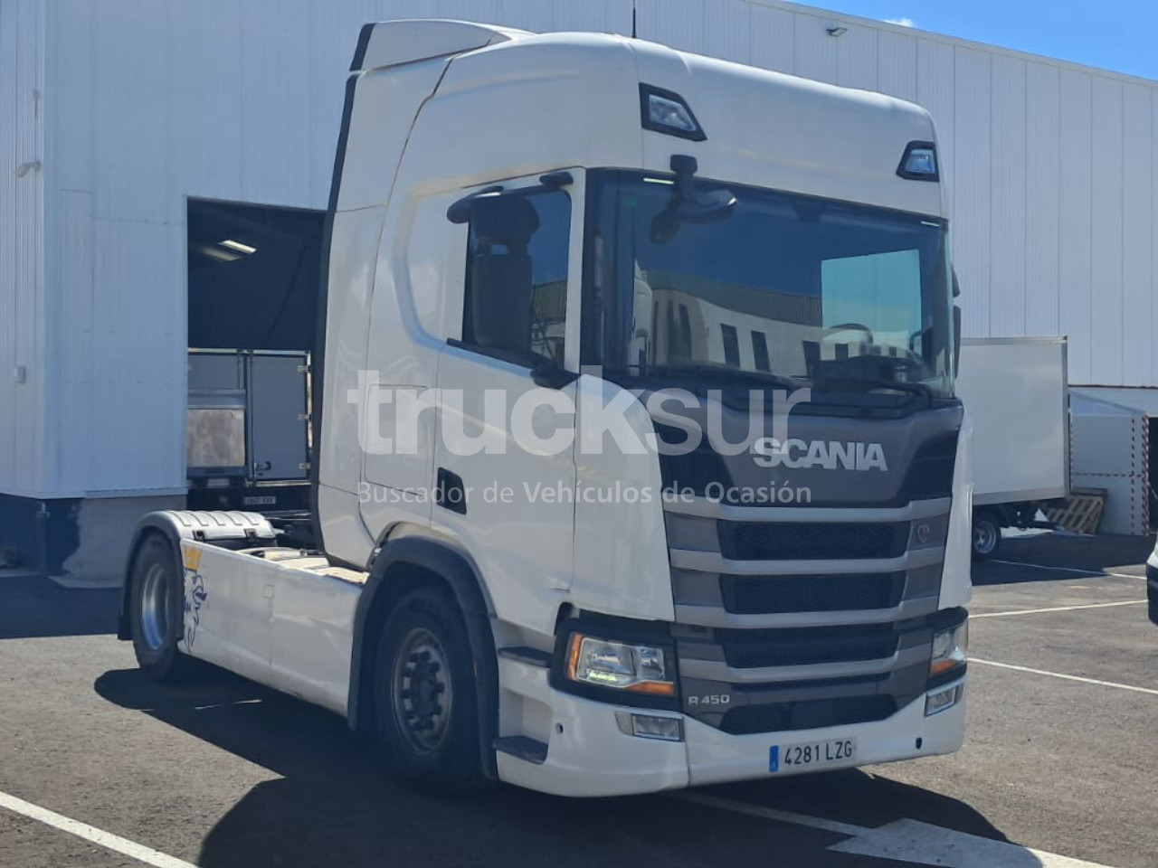 SCANIA R450 - Nyergesvontató: 1 kép. SCANIA R450 - Nyergesvontató: 1 kép.