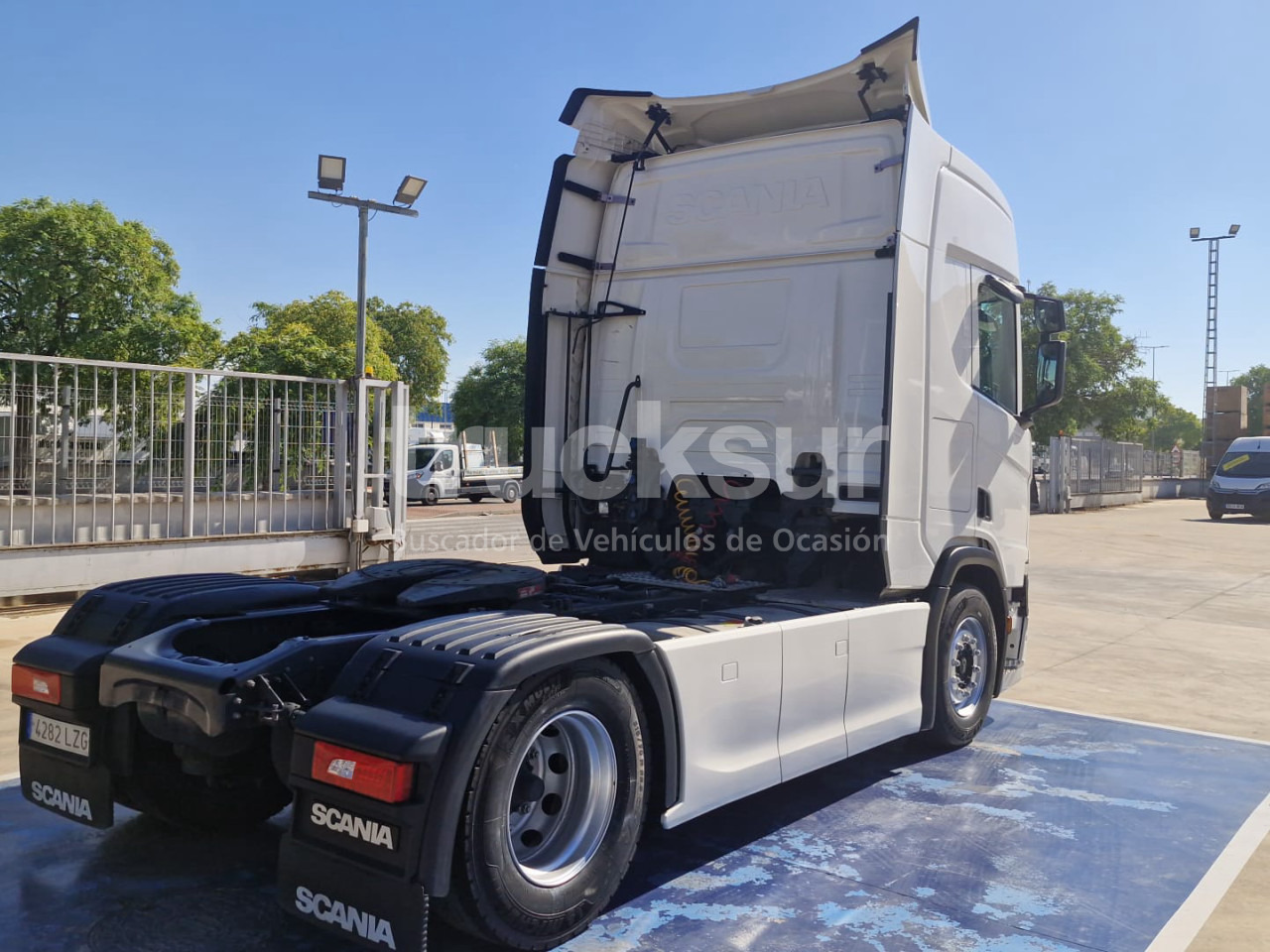 SCANIA R450 - Nyergesvontató: 3 kép. SCANIA R450 - Nyergesvontató: 3 kép.