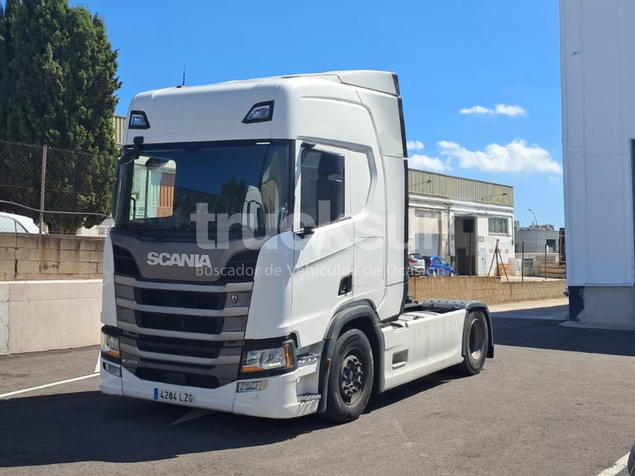 SCANIA R450 - Nyergesvontató: 2 kép. SCANIA R450 - Nyergesvontató: 2 kép.