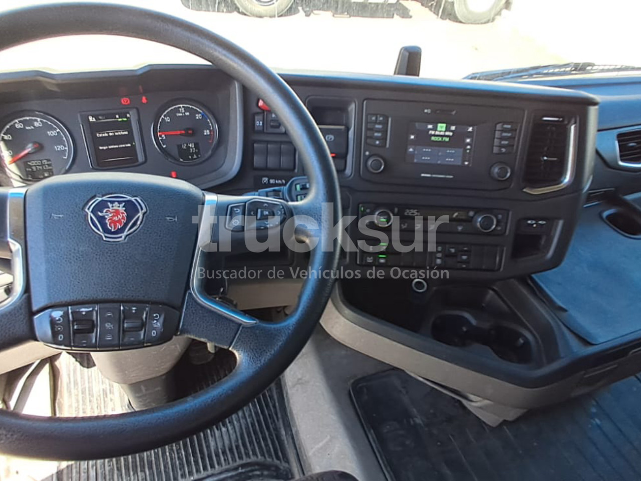SCANIA R450 - Nyergesvontató: 5 kép. SCANIA R450 - Nyergesvontató: 5 kép.