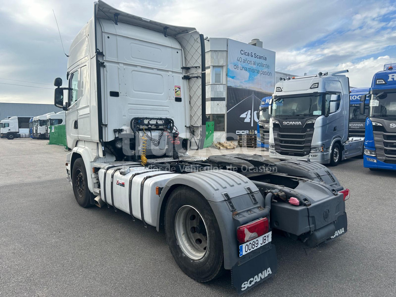 SCANIA R520 - Nyergesvontató: 4 kép. SCANIA R520 - Nyergesvontató: 4 kép.