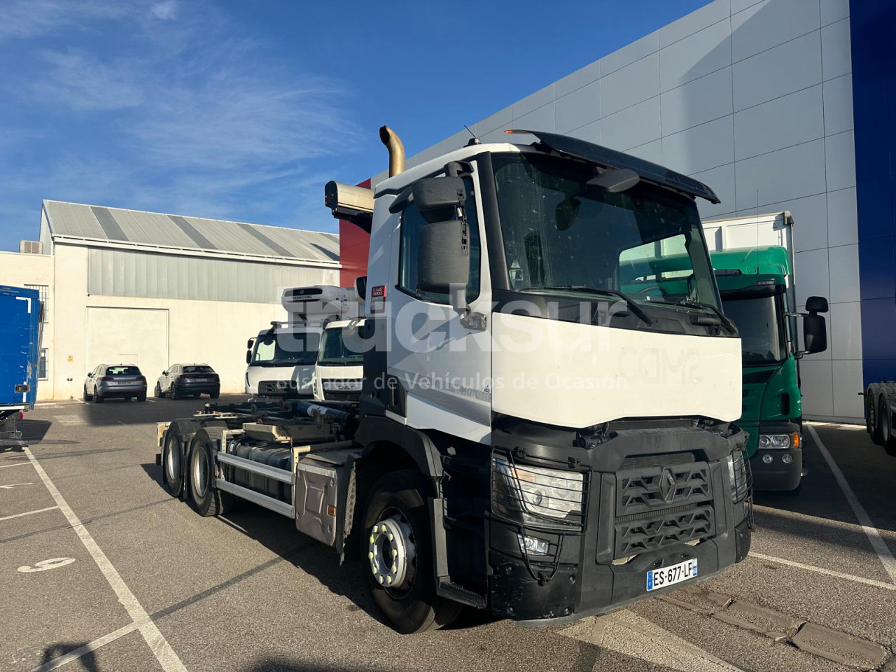 RENAULT C430.26 6X2 - Horgos rakodó teherautó: 4 kép. RENAULT C430.26 6X2 - Horgos rakodó teherautó: 4 kép.