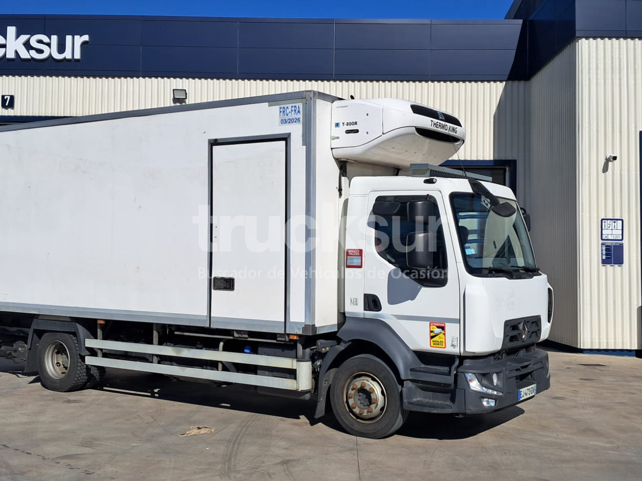 RENAULT D13.240 - Hűtős teherautó: 1 kép. RENAULT D13.240 - Hűtős teherautó: 1 kép.