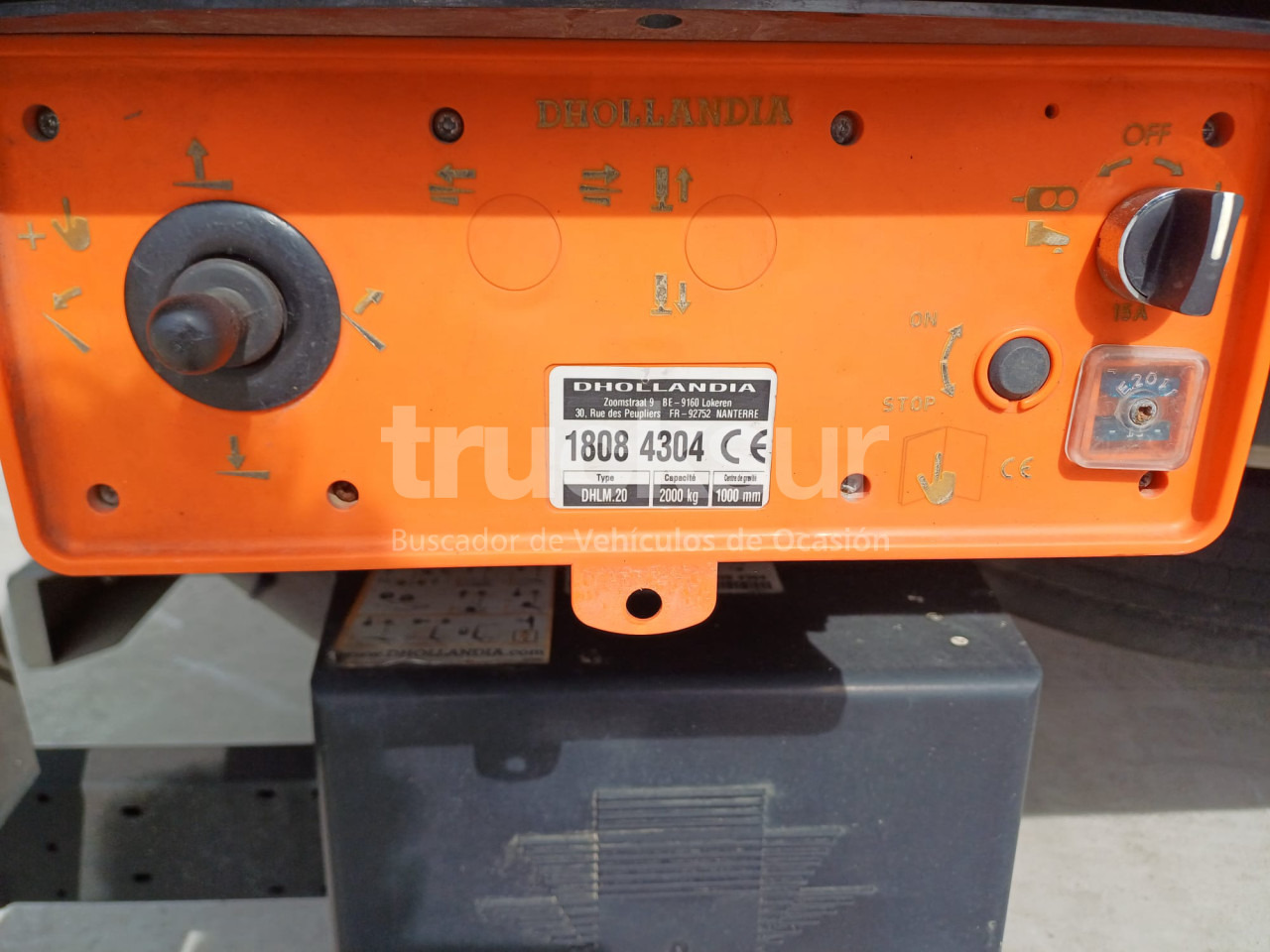 Dobozos felépítményű teherautó RENAULT D14.240: 12 kép.