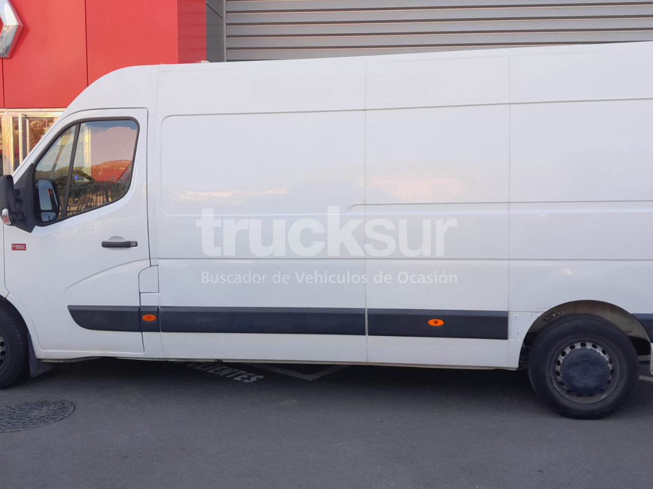RENAULT MASTER 130.35 L3H2 E6 - Dobozos kisteherautó: 4 kép. RENAULT MASTER 130.35 L3H2 E6 - Dobozos kisteherautó: 4 kép.