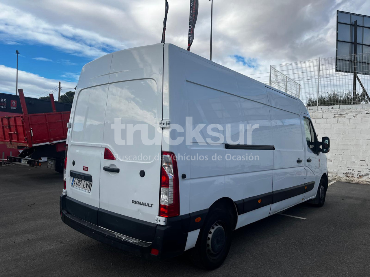 RENAULT MASTER L3H2 135.35 - Dobozos kisteherautó: 4 kép. RENAULT MASTER L3H2 135.35 - Dobozos kisteherautó: 4 kép.