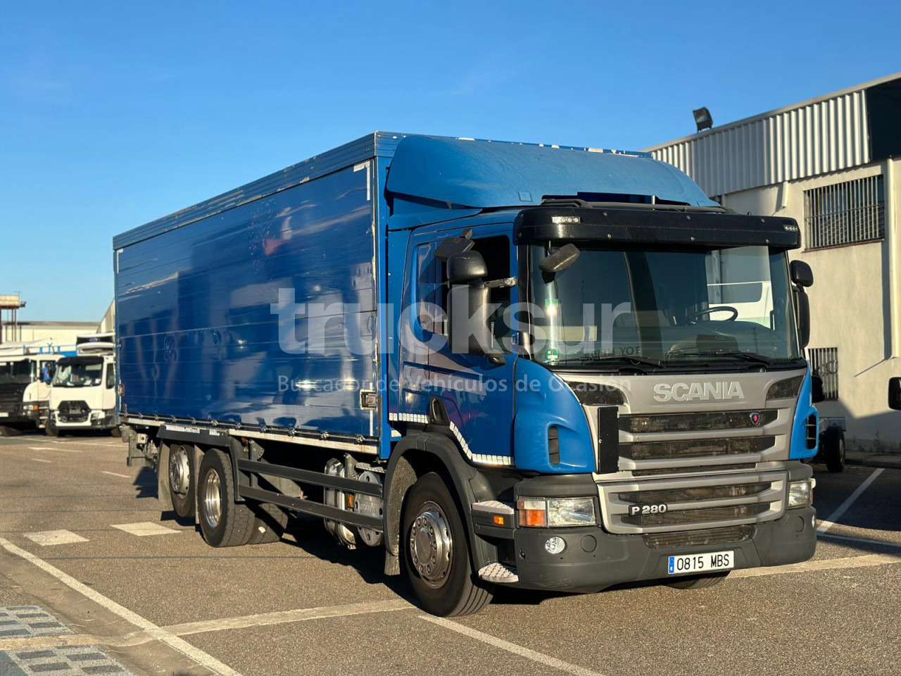 SCANIA P 280 ejes 6x2*4 - Dobozos felépítményű teherautó: 2 kép. SCANIA P 280 ejes 6x2*4 - Dobozos felépítményű teherautó: 2 kép.