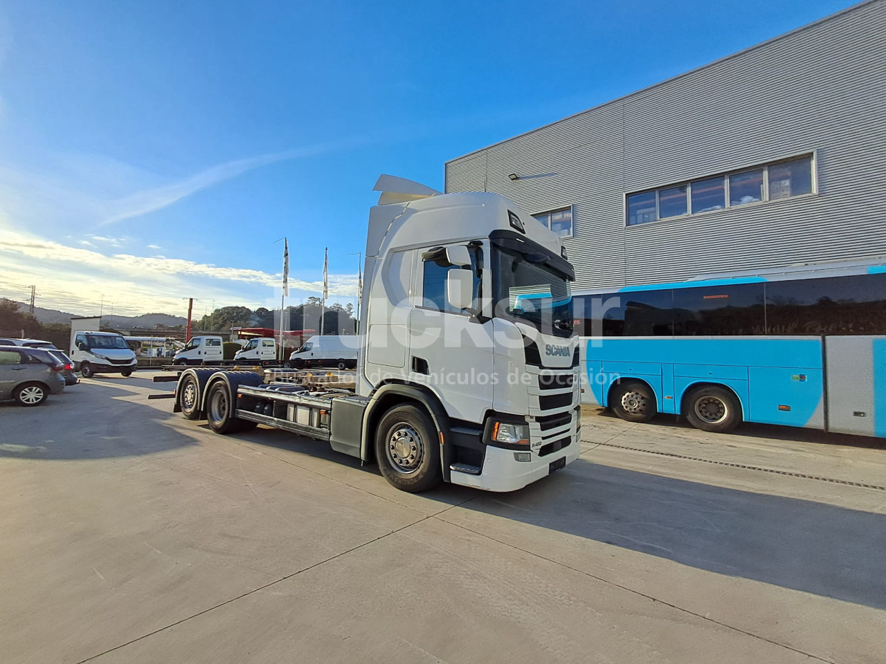SCANIA R450.26 ejes 6x2*4 - Alvaz teherautó: 1 kép. SCANIA R450.26 ejes 6x2*4 - Alvaz teherautó: 1 kép.