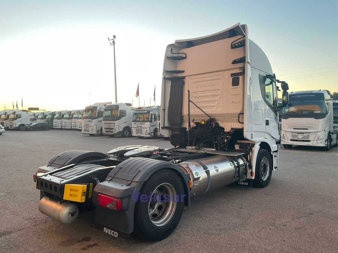 IVECO AT440S45T/P - Nyergesvontató: 3 kép. IVECO AT440S45T/P - Nyergesvontató: 3 kép.