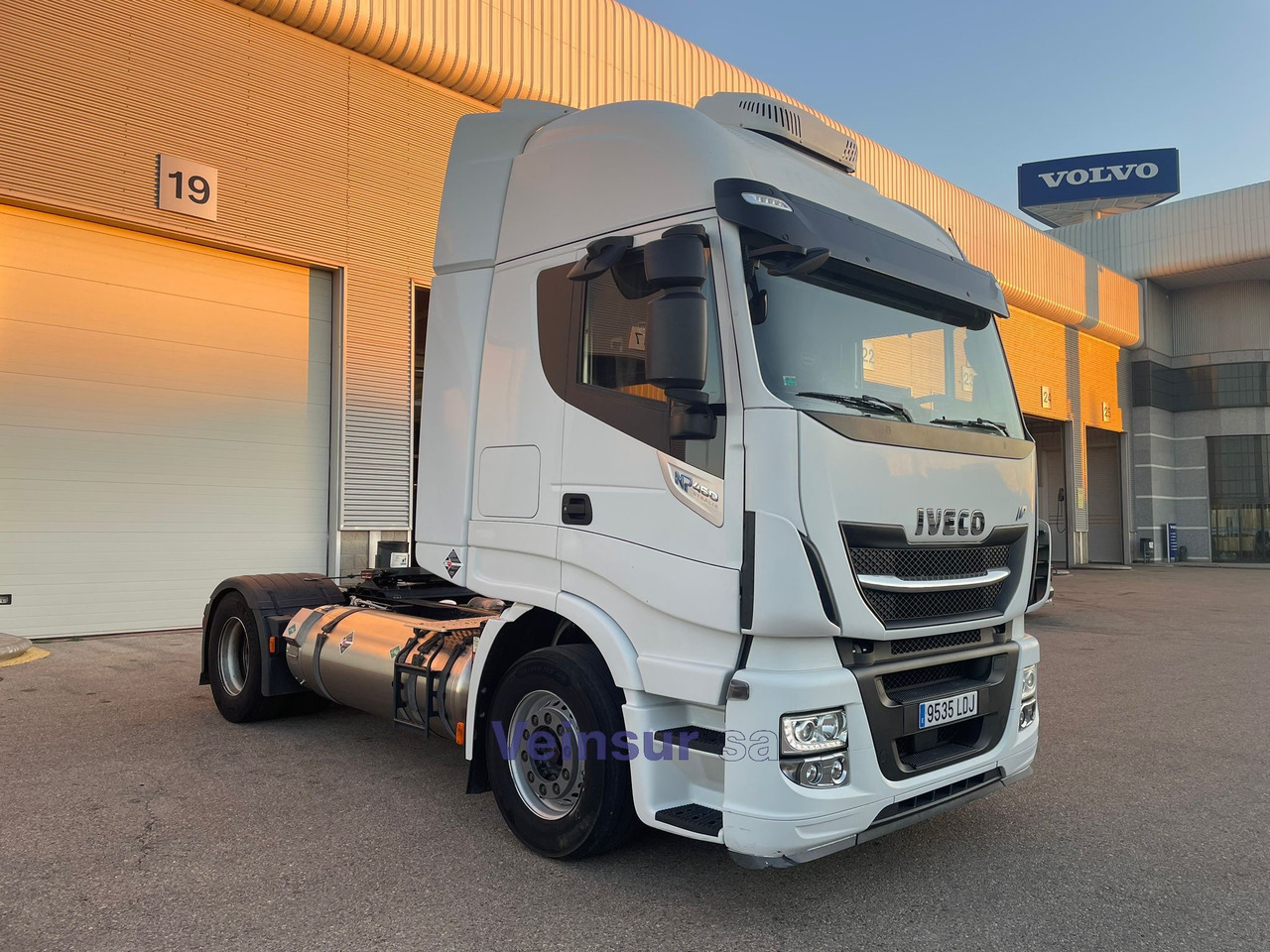 IVECO AT440S45T/P - Nyergesvontató: 1 kép. IVECO AT440S45T/P - Nyergesvontató: 1 kép.