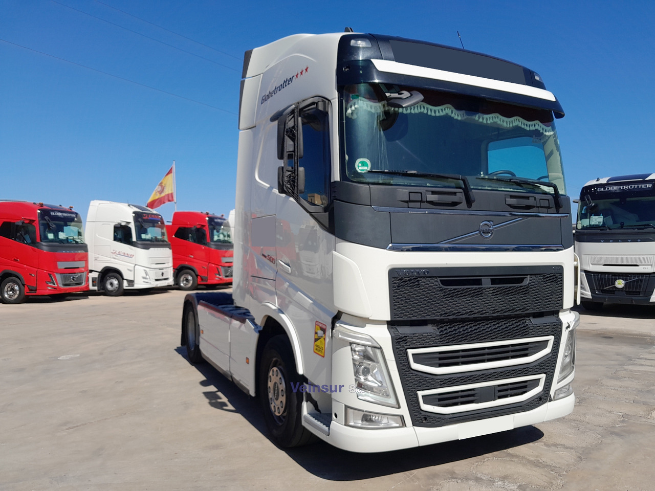 VOLVO FH4 - Nyergesvontató: 2 kép. VOLVO FH4 - Nyergesvontató: 2 kép.