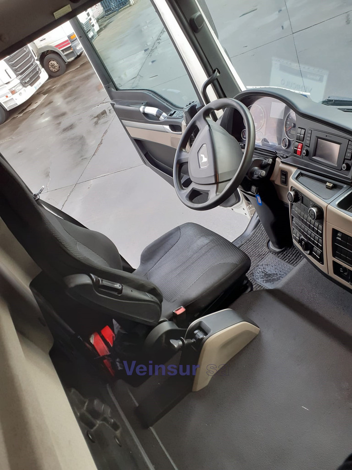 MAN TGM 18280 - Teherautó: 5 kép. MAN TGM 18280 - Teherautó: 5 kép.