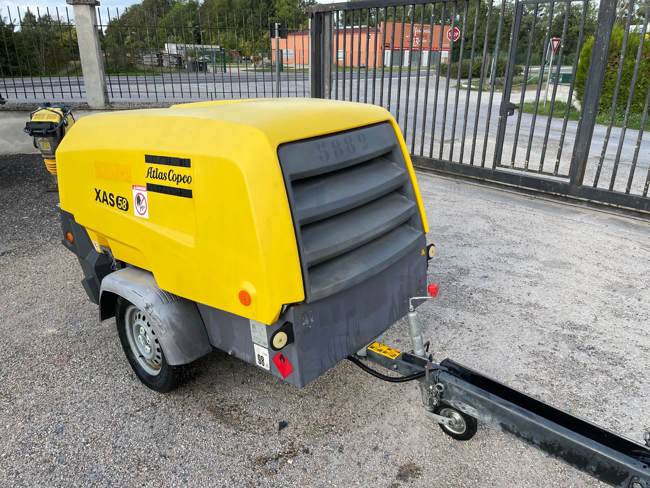 ATLAS COPCO XAS58 - Légkompresszor: 3 kép. ATLAS COPCO XAS58 - Légkompresszor: 3 kép.