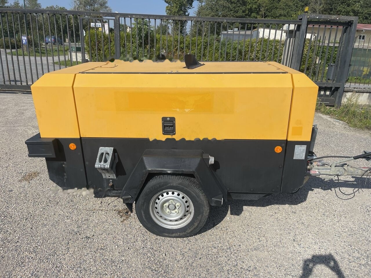 Doosan 7/73-10/53 - Légkompresszor: 1 kép. Doosan 7/73-10/53 - Légkompresszor: 1 kép.