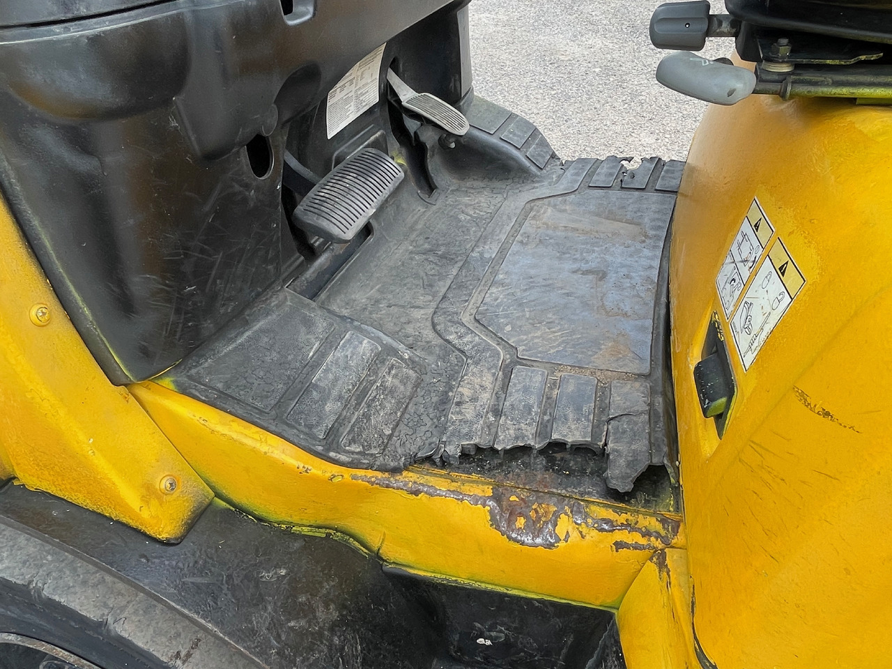 Gázüzemű targonca HYSTER H2.5FT: 13 kép. Gázüzemű targonca HYSTER H2.5FT: 13 kép.