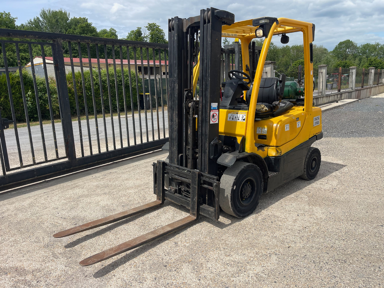 HYSTER H2.5FT - Gázüzemű targonca: 3 kép. HYSTER H2.5FT - Gázüzemű targonca: 3 kép.