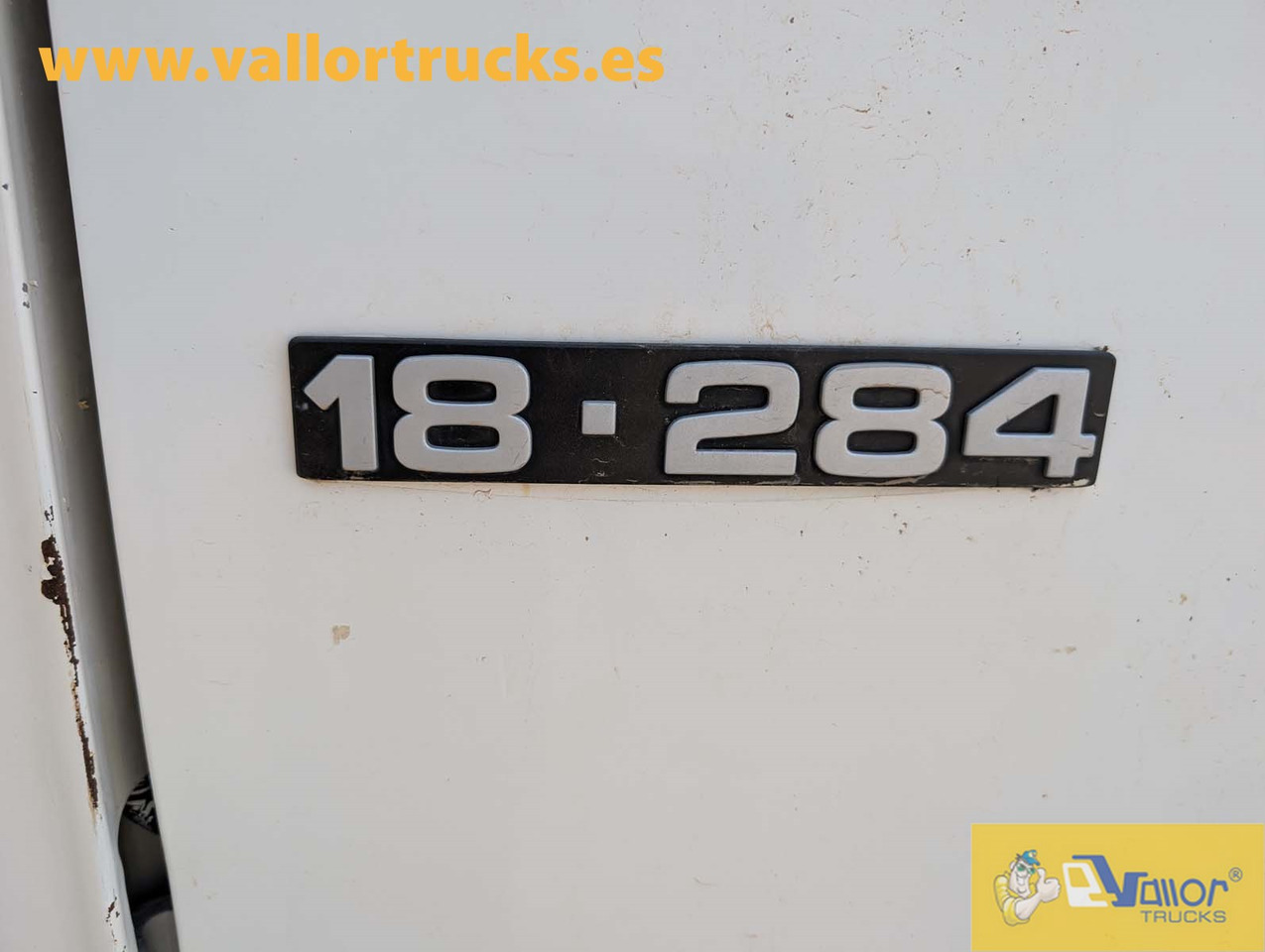 MAN 18-284 - Billenőplatós teherautó: 4 kép. MAN 18-284 - Billenőplatós teherautó: 4 kép.