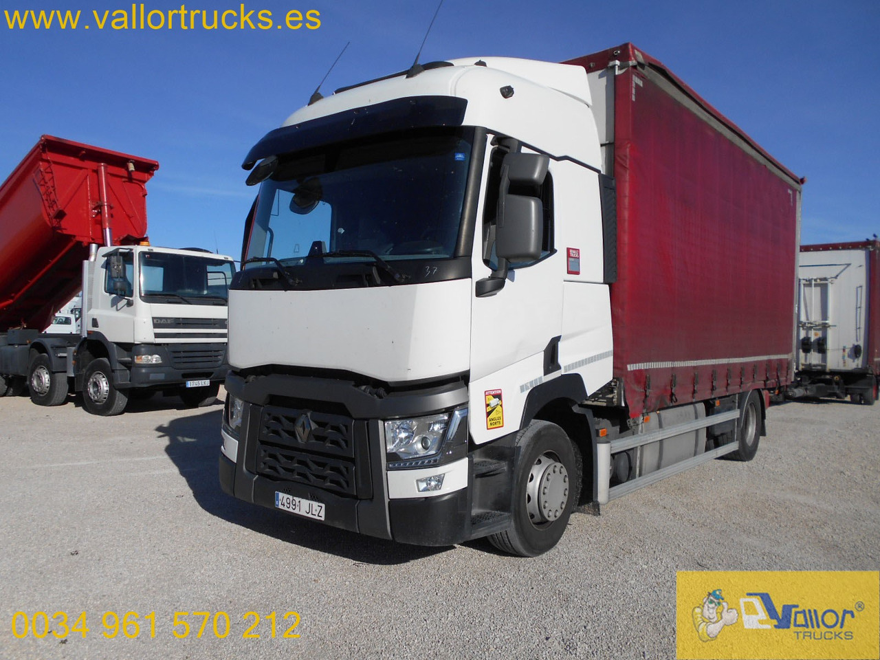 RENAULT T460 - Ponyvás teherautó: 1 kép. RENAULT T460 - Ponyvás teherautó: 1 kép.