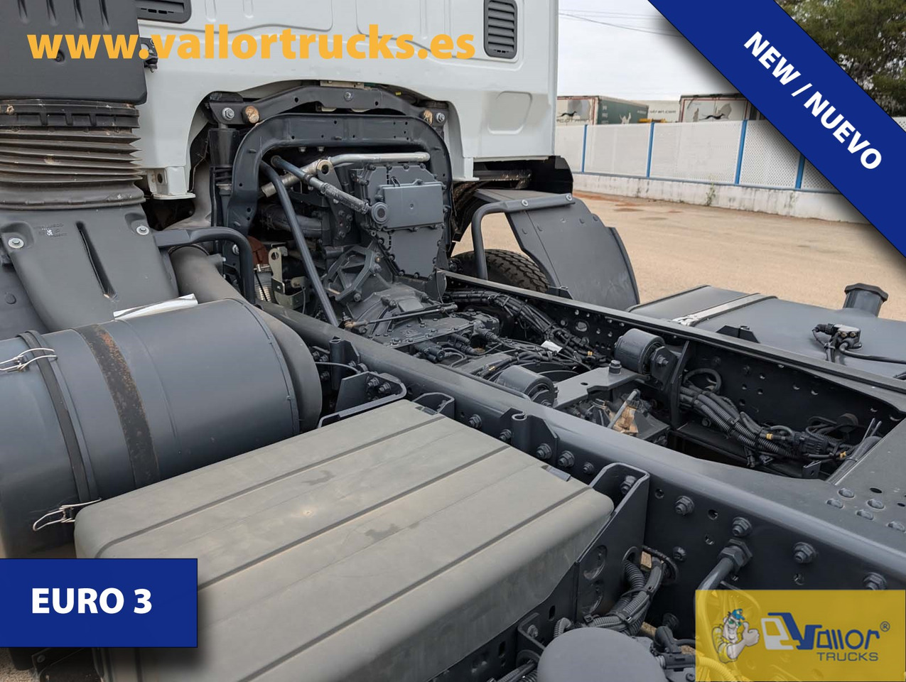 IVECO TRAKKER 380 - E3 ONLY EXPORT OUT EUROPE - Teherautó: 5 kép. IVECO TRAKKER 380 - E3 ONLY EXPORT OUT EUROPE - Teherautó: 5 kép.