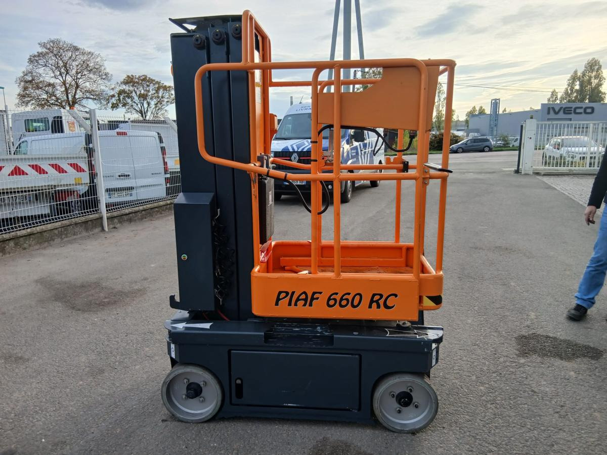 Atn PIAF 660 RC - Oszlopos személyemelő: 1 kép. Atn PIAF 660 RC - Oszlopos személyemelő: 1 kép.