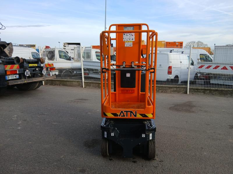 Atn PIAF 660 RC - Oszlopos személyemelő: 2 kép. Atn PIAF 660 RC - Oszlopos személyemelő: 2 kép.