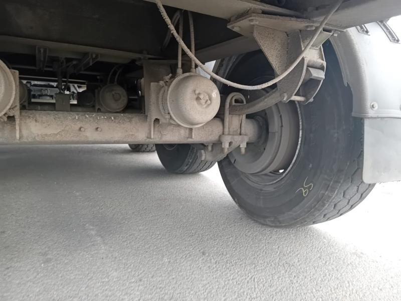 Benalu - Félpótkocsi billenőplatós: 5 kép. Benalu - Félpótkocsi billenőplatós: 5 kép.