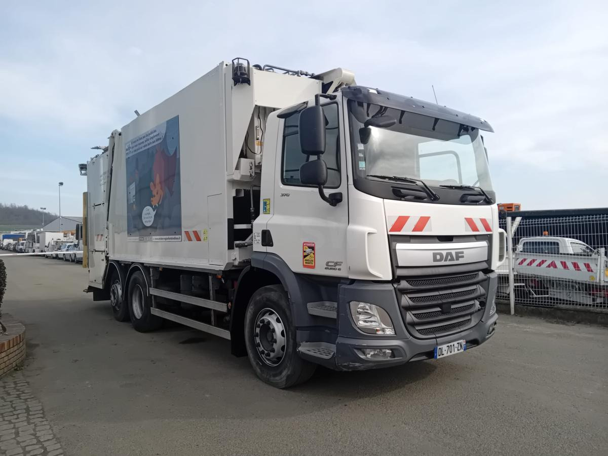 DAF CF 370 - Szemetesautó: 1 kép. DAF CF 370 - Szemetesautó: 1 kép.