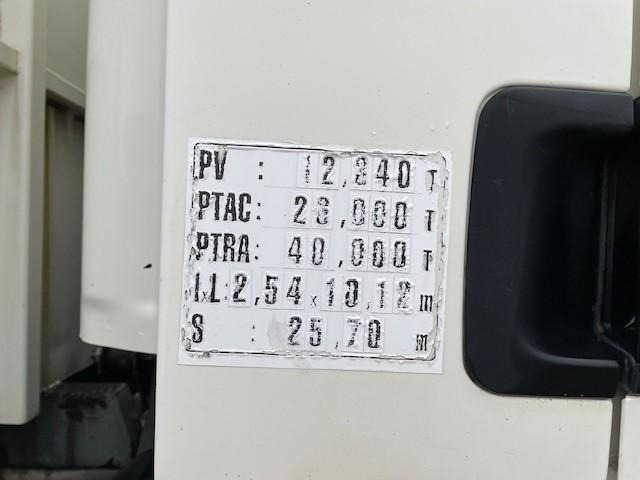 DAF CF 85.380 - Platós teherautó: 4 kép. DAF CF 85.380 - Platós teherautó: 4 kép.