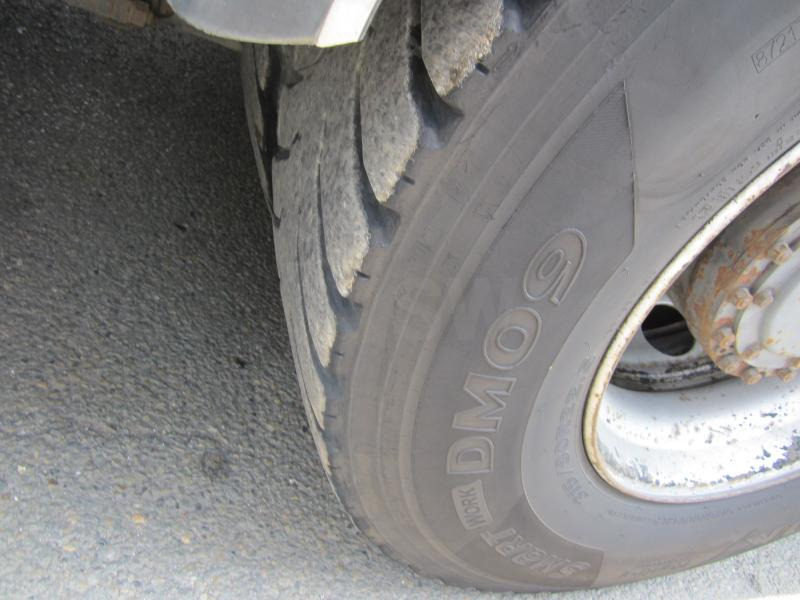 Platós teherautó DAF XF105 460: 9 kép.