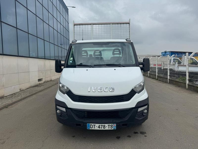 Iveco Daily 35C15 - Billenőplatós kisteherautó: 2 kép. Iveco Daily 35C15 - Billenőplatós kisteherautó: 2 kép.