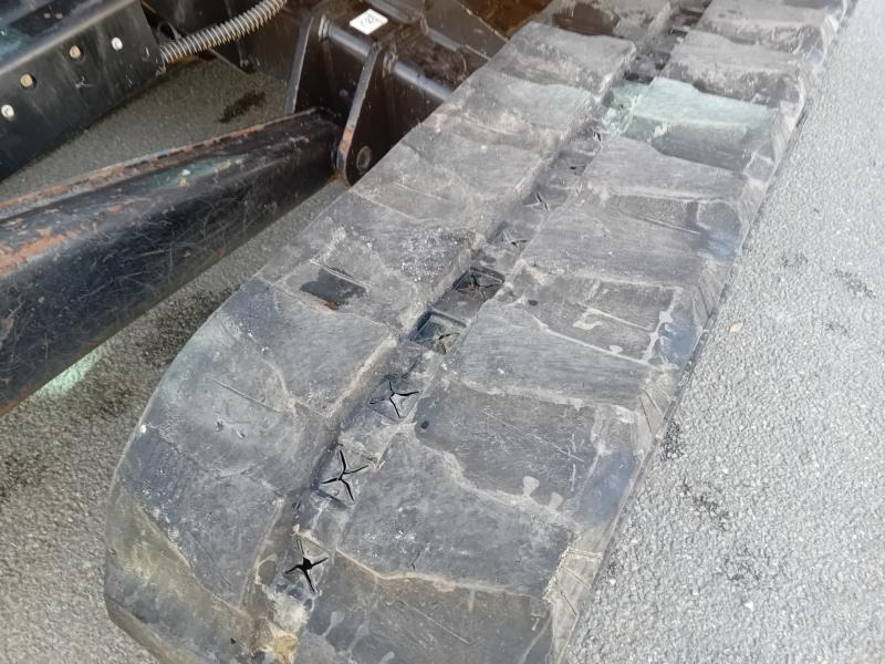 Jcb 100 C-1 - Lánctalpas kotró: 2 kép. Jcb 100 C-1 - Lánctalpas kotró: 2 kép.