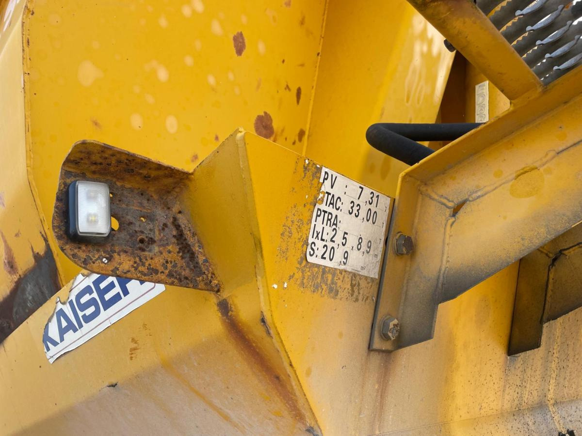 Kaiser - Félpótkocsi billenőplatós: 4 kép. Kaiser - Félpótkocsi billenőplatós: 4 kép.