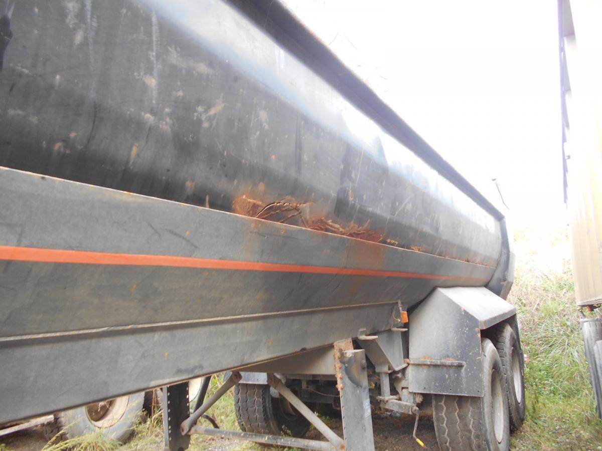 Kaiser - Félpótkocsi billenőplatós: 4 kép. Kaiser - Félpótkocsi billenőplatós: 4 kép.