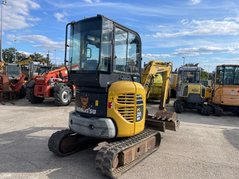 Komatsu PC20R-8 - Minikotró: 5 kép. Komatsu PC20R-8 - Minikotró: 5 kép.