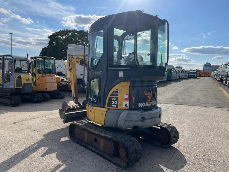 Komatsu PC20R-8 - Minikotró: 4 kép. Komatsu PC20R-8 - Minikotró: 4 kép.